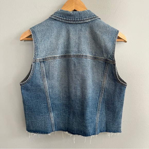 Evereve Robbie Denim Vest Size Small Cropped Western Chic Raw Hem Layering - Picture 9 of 11